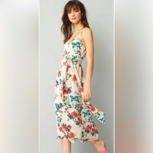 Hinge - MIDI wrap dress with adjustable straps. Size Medium.